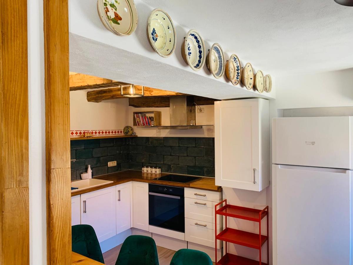Casa "La Moara Din Gradina" Hotel Eftimie Murgu ภายนอก รูปภาพ