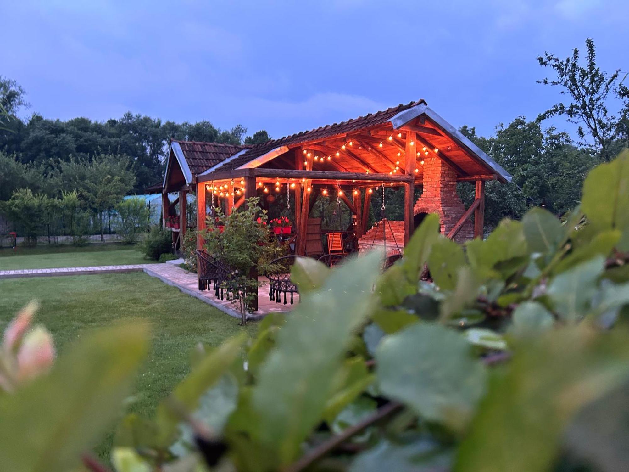 Casa "La Moara Din Gradina" Hotel Eftimie Murgu ภายนอก รูปภาพ